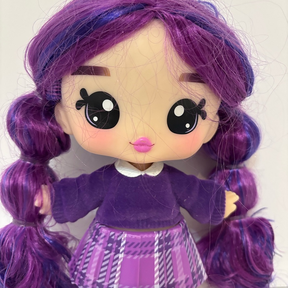 MGA Greta Grape Yummiland Lipgloss 10”doll - Picture 2 of 5